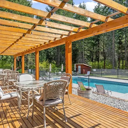 River Road Lodge By Nw Comfy Cabins